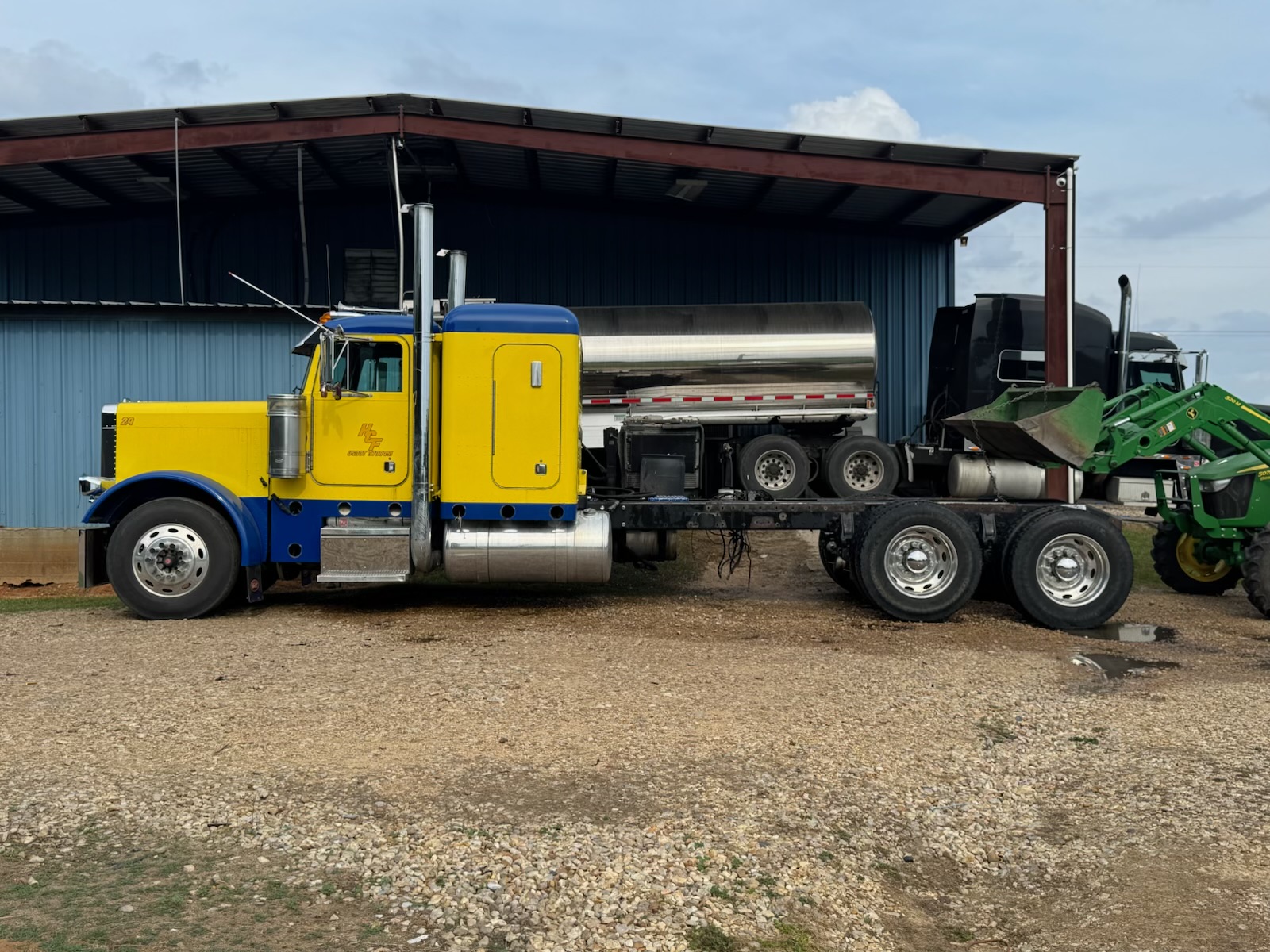 Show us what you are bringing! Upload a photo.