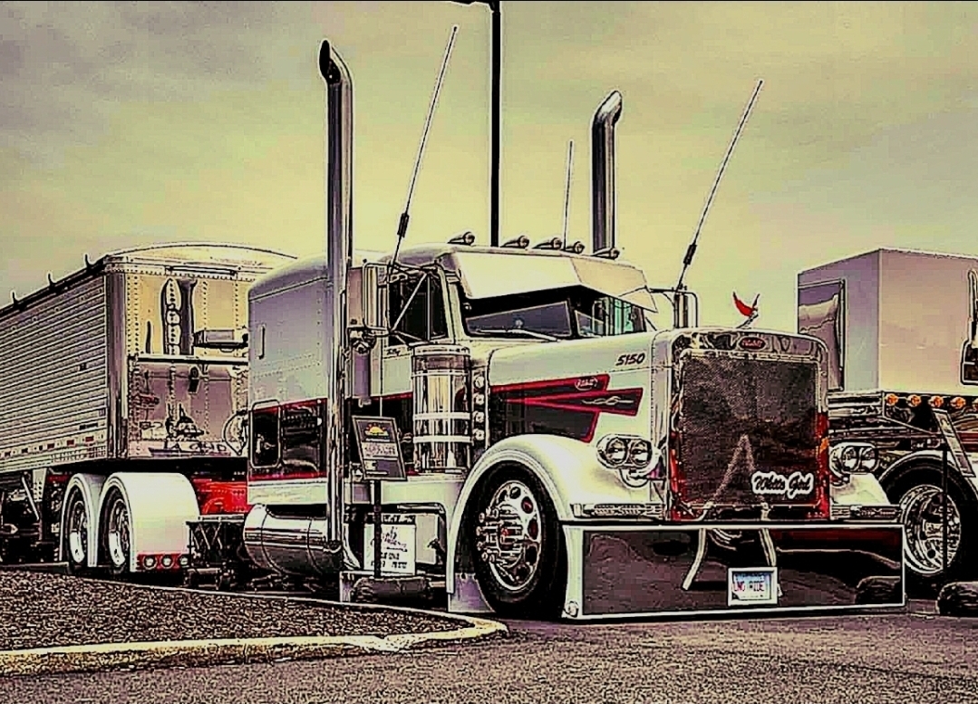 Show us what you are bringing! Upload a photo.