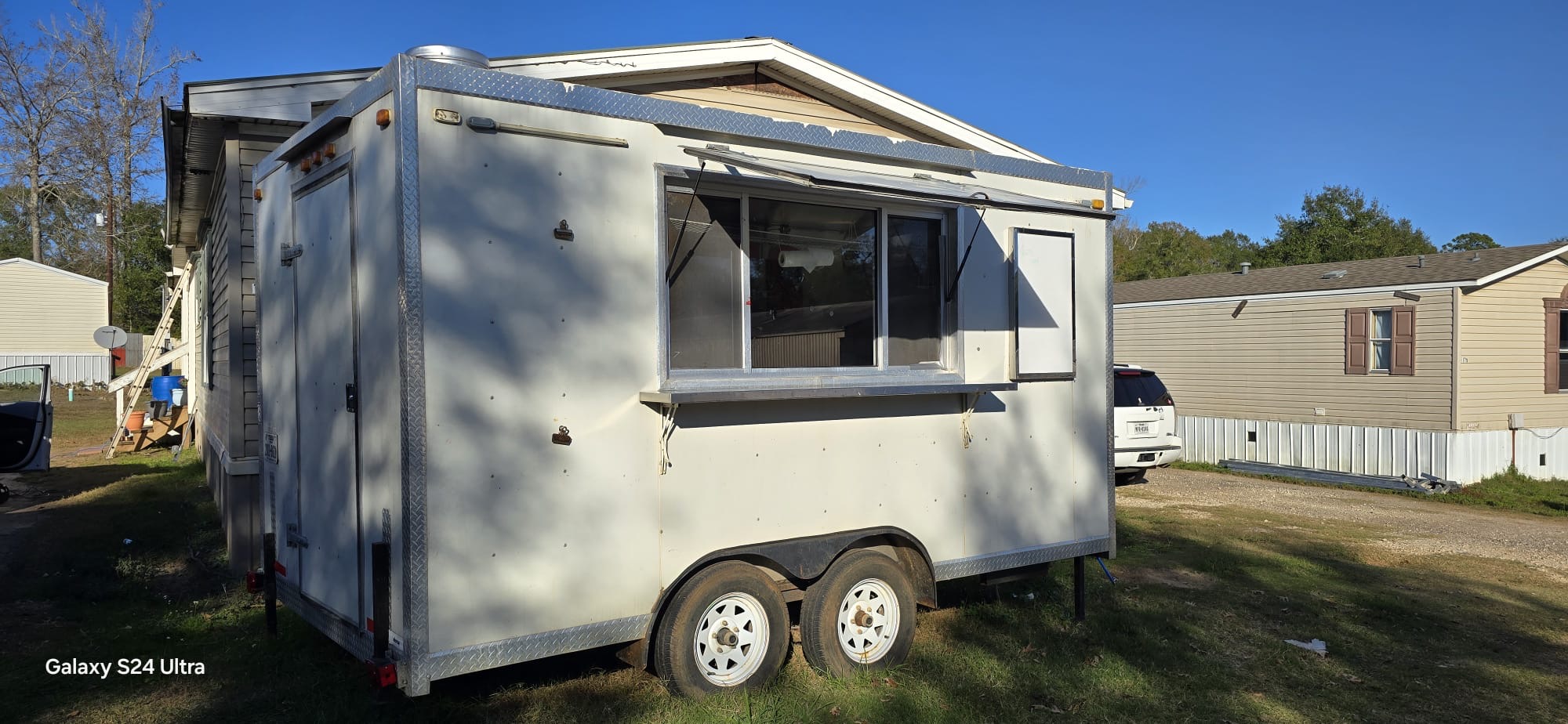 Show us what your set up looks like! Upload a photo.